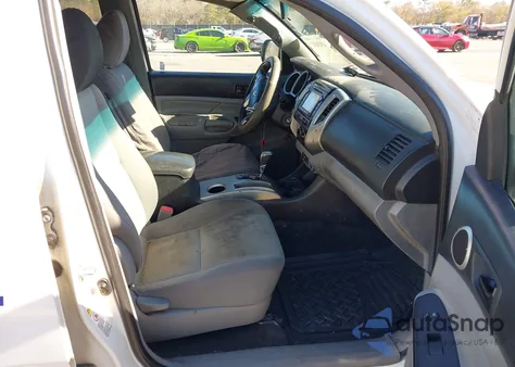 2015 Toyota Tacoma Base V6 from USA, damaged, VIN 5TFLU4EN0FX119096